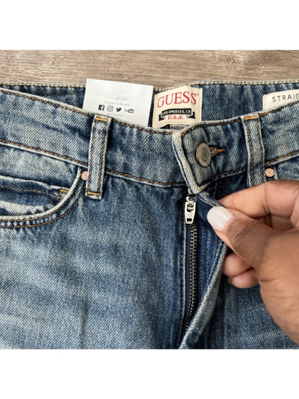 NWT Guess Straight High 80s Straight Jeans Womens 25 Medium Wash High Rise - Picture 3 of 16